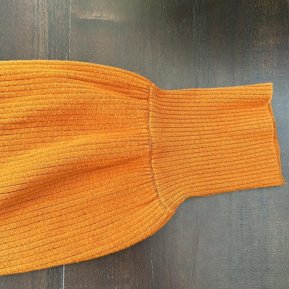 NWT Side Tie Sweater - Picture 4 of 9